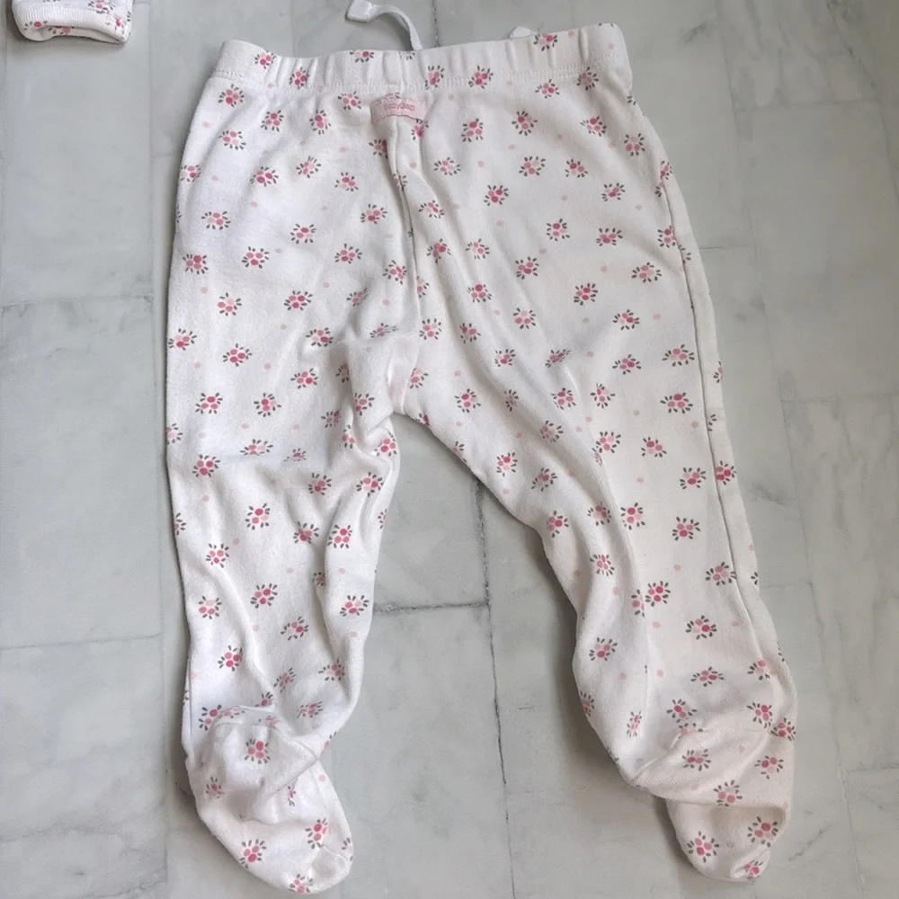 Baby Gap 2-Piece Kimono Style Floral Footed PJ Set